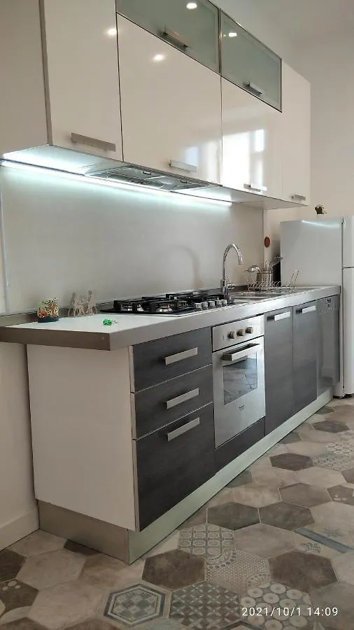 Bed & Breakfast La Maison Della Torre Portici Italy