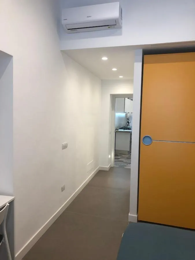 La Maison Della Torre Portici 0*,